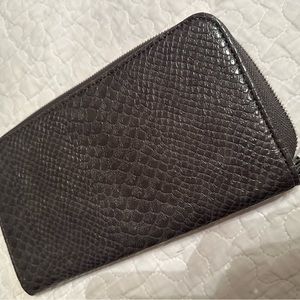 All about the Benjamin’s wallet by thirty-one